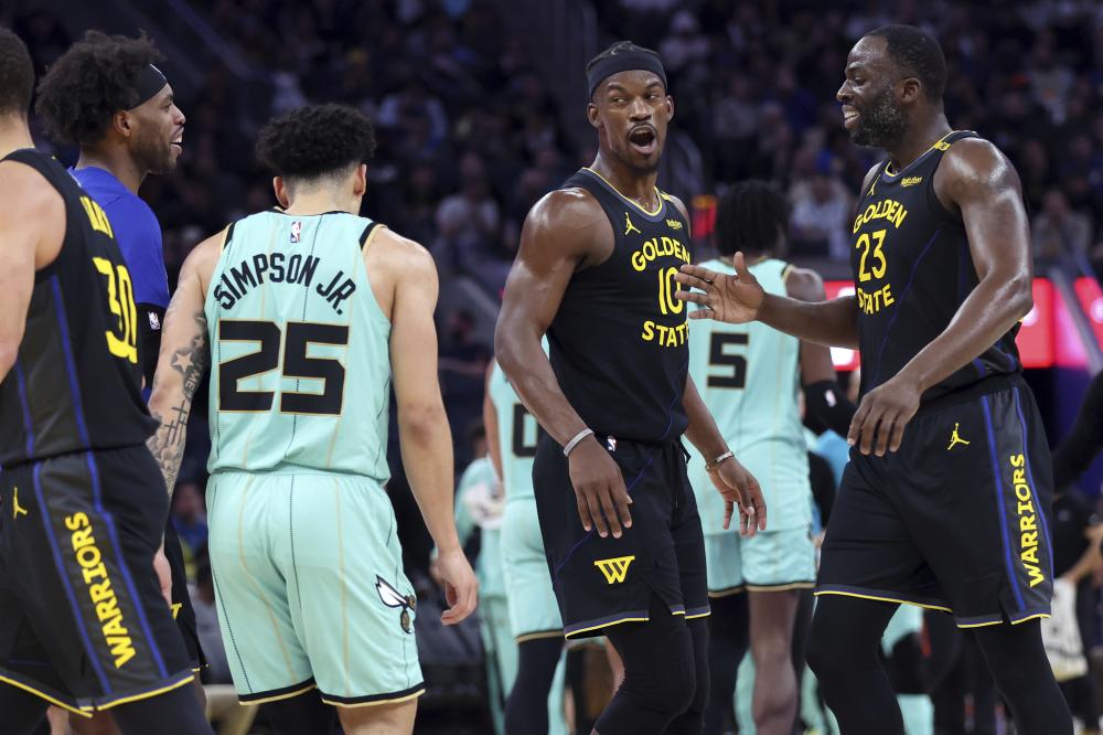 在足球比赛 在足球比赛