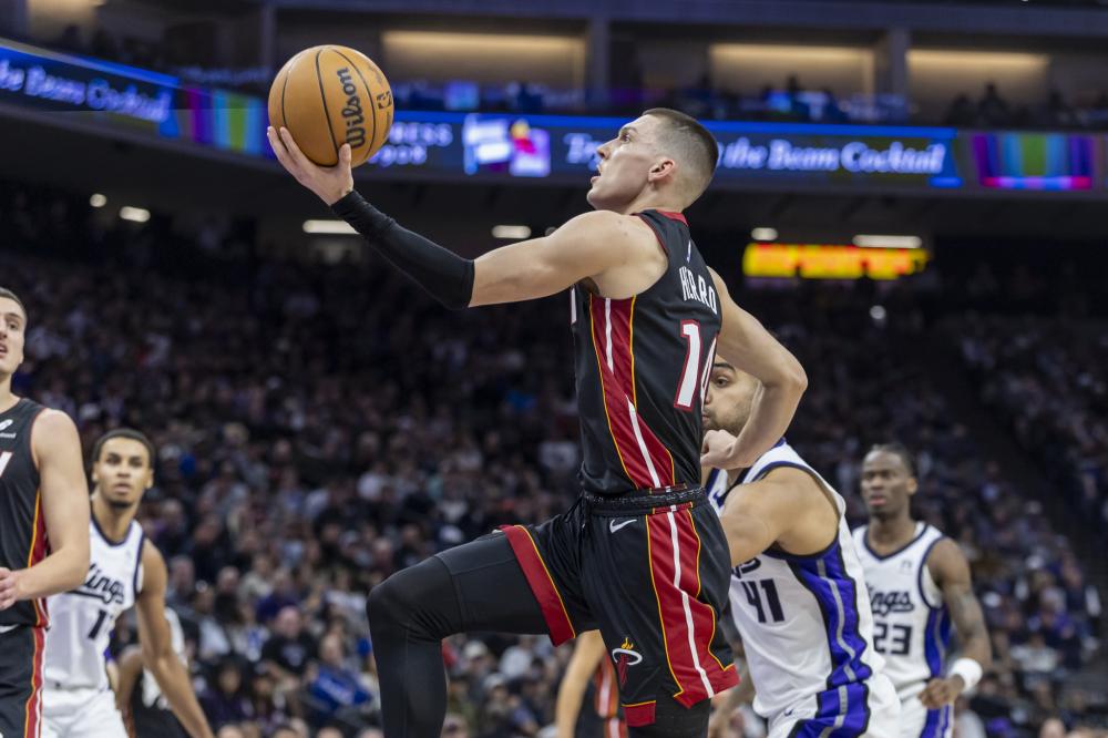 到队员的体 到队员的体